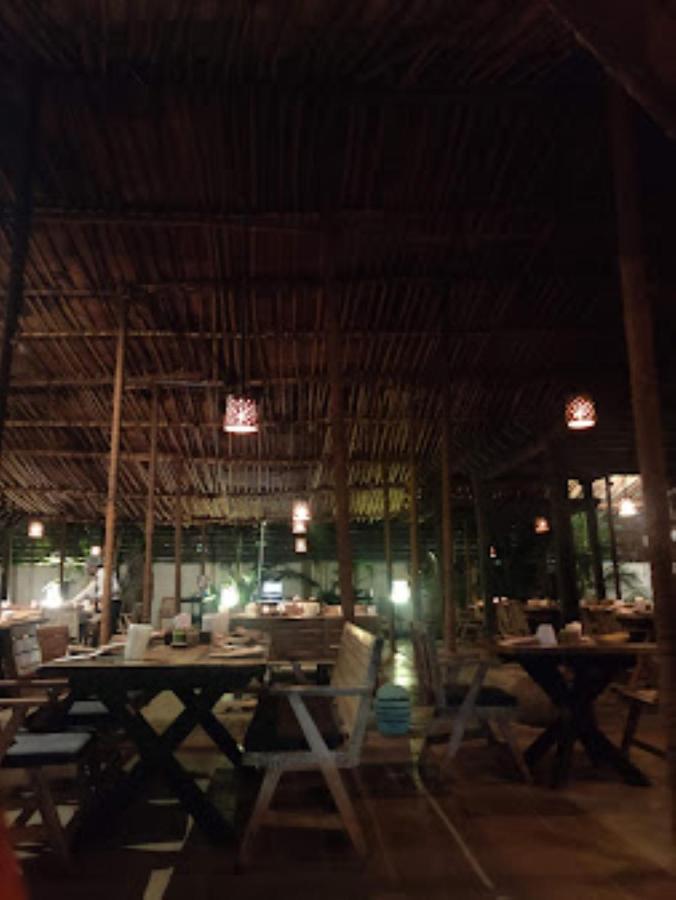 Hotel Sai Saya,Nashik Ngoại thất bức ảnh