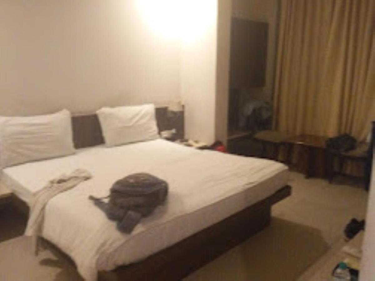 Hotel Sai Saya,Nashik Ngoại thất bức ảnh